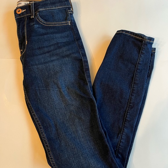 Abercrombie Jeans - Picture 3 of 10